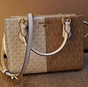 Michael Kors Vanilla Leather Marilyn Shoulder Bag *new*
